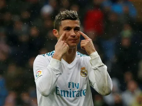 Gần 70% CĐV Real Madrid đòi trảm Ronaldo