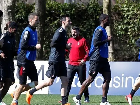 Gattuso đốc thúc AC Milan tập luyện, quyết ngược dòng trước Arsenal