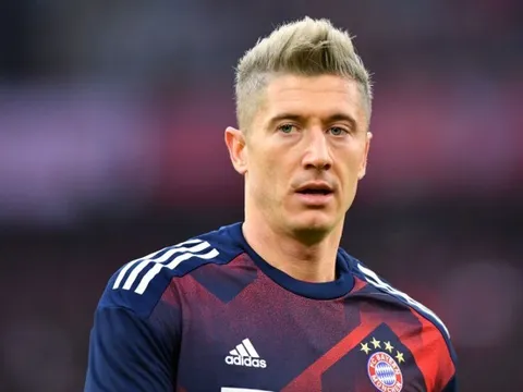 Tương lai Lewandowski: Các đại gia 'muối mặt' vì bị Bayern từ chối thẳng