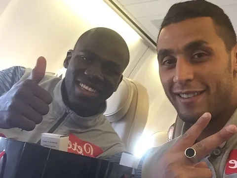 Thương binh Ghoulam hồi phục, Koulibaly mừng ra mặt