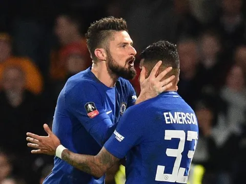 Góc Chelsea: Giroud có phải là lời giải cho tất cả?