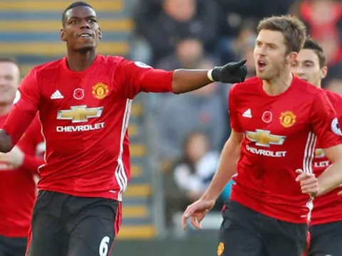 Góc nhìn: Khi cỗ máy bất bại của Mourinho đụng 'khắc tinh'