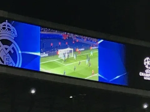 Góc nhìn: Real chớ vội cười Barcelona