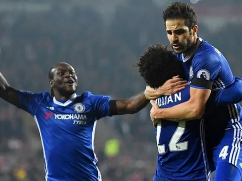 Góc Premier League: Tất cả nằm dưới chân Chelsea