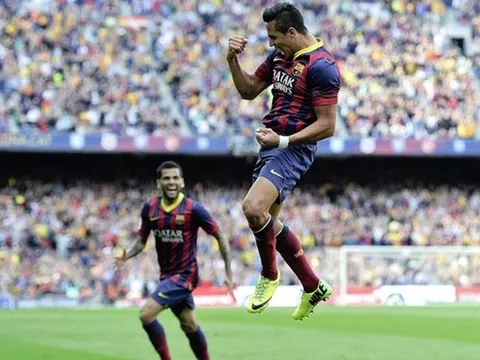 Góc siêu phẩm: Sanchez bắn mũi tên xuyên phá vào lưới Atletico