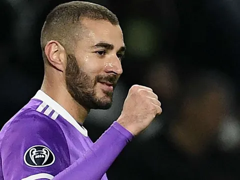 Góc siêu phẩm: Solo cùng Karim Benzema