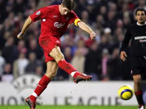 Góc siêu phẩm: Thương hiệu sút xa của Gerrard