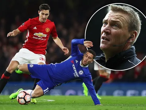 Graham Poll: 'Mourinho là bậc thầy của nghệ thuật chơi xấu'