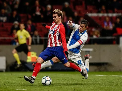 Griezmann nổ 'poker', Atletico gây sức ép lên Barca