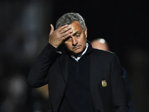 Hạ Chelsea, M.U của Mourinho sẽ khốn đốn vô cùng cực