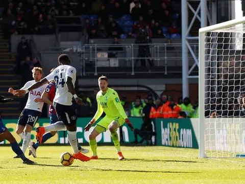 Hài hước chuyện Serge Aurier đệm bóng hụt ở cự li... 2 mét
