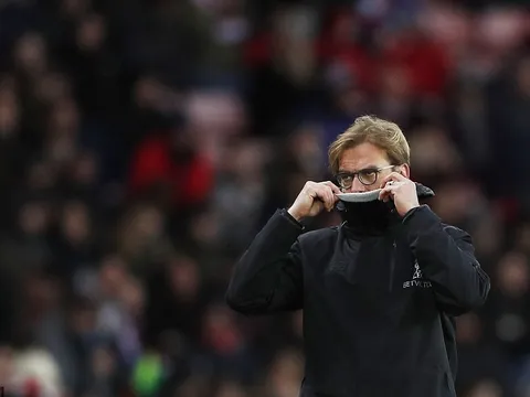 Hai lần bị thổi penalty, Liverpool ngậm ngùi chia điểm đáng tiếc trên sân Ánh Sáng