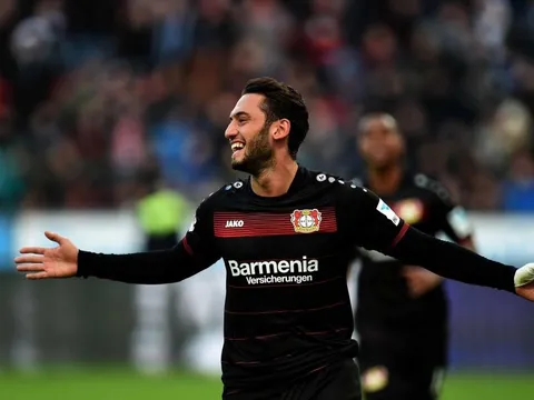 Hakan Calhanoglu - Vua sút phạt tại Bundesliga