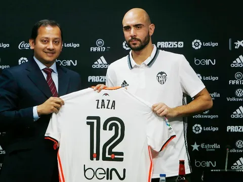 'Hàng dạt trôi' của Juventus chính thức ra mắt Valencia