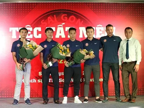 Hàng loạt đội V-League thay tướng: Phiêu lưu như U23 Việt Nam