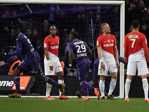 Hàng thải Arsenal ghi bàn quyết định, Monaco đánh rơi 3 điểm đáng tiếc