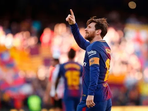 Hàng trăm mũi tiêm biến Messi thấp còi thành siêu sao