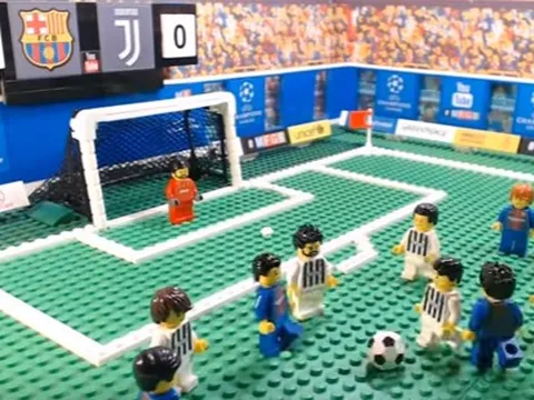 Hành trình tới vòng knock-out Champions League theo phong cách Lego
