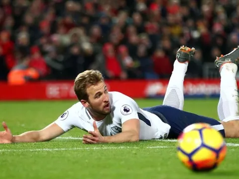 Harry Kane gia nhập CLB 100 tại Ngoại hạng Anh sau bàn thắng tranh cãi