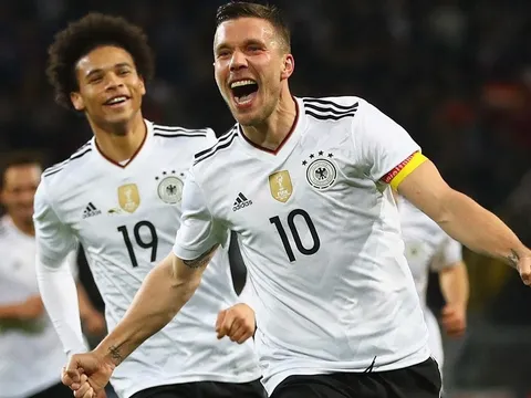 Hart nói gì sau khi làm nền cho Podolski?