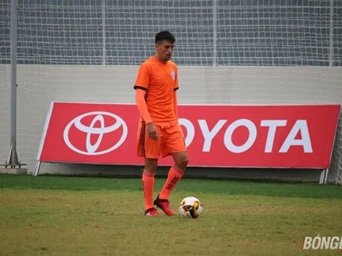 Merlo tập trở lại, cả V-League run sợ