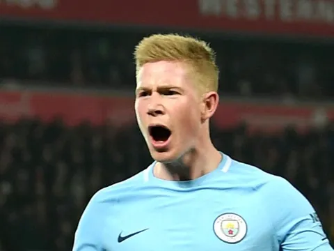HLV Bayern mê mẩn De Bruyne, không quên đá đểu Pogba