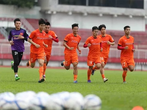 HLV Hữu Thắng: “Cầu thủ U23 Việt Nam tài không đợi tuổi”