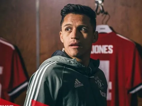 HLV Sevilla "đe dọa" trói Sanchez bằng dây thừng