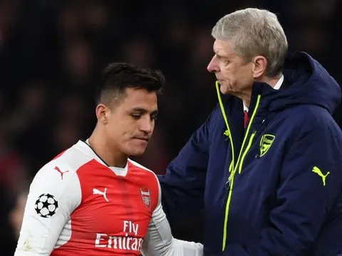 HLV Wenger nhận lỗi việc Sanchez không kiểm tra doping