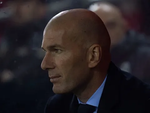 HLV Zidane hé lộ kế hoạch chuyển nhượng của Real