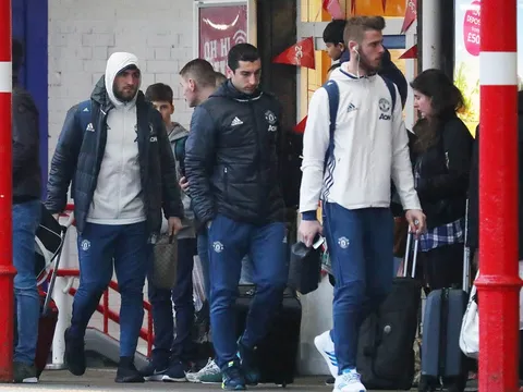 Hồi phục chấn thương, Mkhitaryan cùng Man Utd lên đường tới London