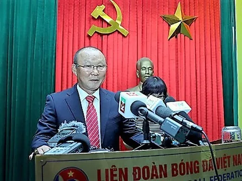 Điểm tin bóng đá Việt Nam sáng 04/02: Thầy Park khuyên Việt Nam lấy bóng đá trẻ làm xương sống