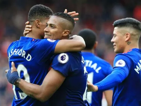 Man Utd hút chết, Mourinho hú vía