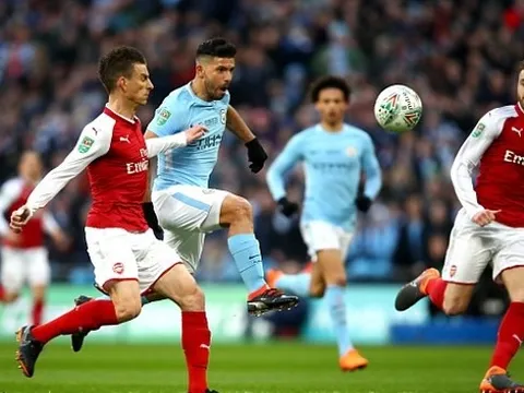 Hủy diệt Arsenal, Pep Guardiola có danh hiệu đầu tiên ở Anh