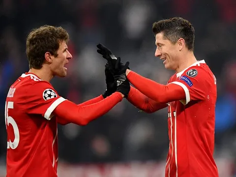 Hủy diệt Besiktas, Bayern đặt một chân vào tứ kết