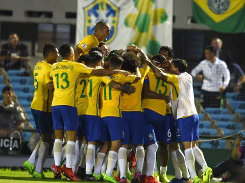 Đè bẹp Uruguay, Brazil sở hữu phong độ ấn tượng