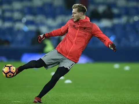 Huyền thoại Carragher chỉ ra vị trí Liverpool cần bổ sung