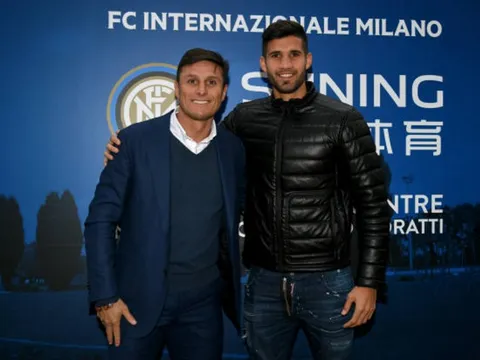 Huyền thoại Javier Zanetti đích thân chào đón Lisandro Lopez tới Inter