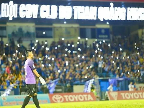 AFC tước quyền đá sân nhà của 2 đội bóng Việt Nam