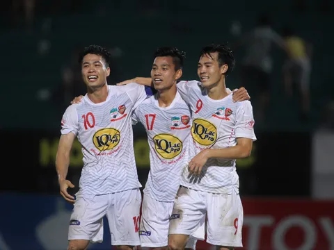 17h00 ngày 4/3, HAGL vs TP.HCM: Công Vinh dám chơi tất tay với HAGL?