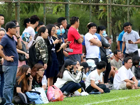 TP.HCM 2-2 SHB Đà Nẵng: Fan Sài thành "săn" Đức Chinh, Tiến Dụng