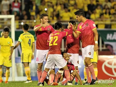 Kết liễu SLNA trong hiệp 1, Sài Gòn FC thoát nhóm cầm đèn đỏ
