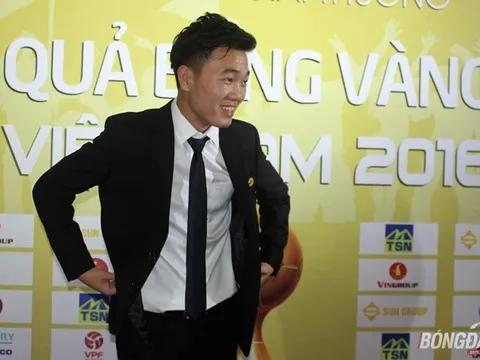 Hot boy Xuân Trường khiến fan nữ đảo điên đêm Gala Quả bóng vàng 2016