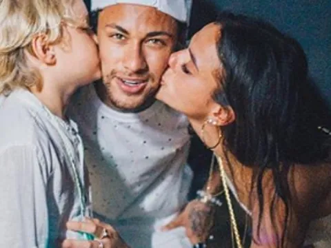 Neymar nổi khùng vì dính tin đồn thắt ống dẫn tinh