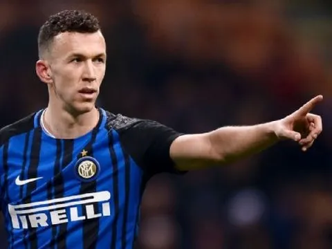 Inter sa sút, Man Utd lại hướng về Perisic