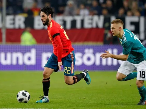 Isco tỏa sáng và làm khó Zidane