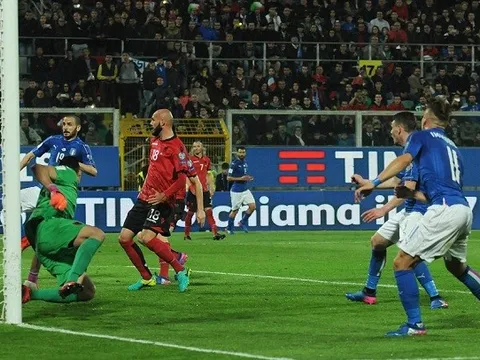 Italia hạ gục Albania trong ngày Buffon có trận đấu thứ 1000