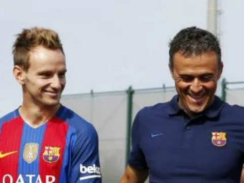 Ivan Rakitic phủ nhận tin đồn lục đục, 'nguyện chết' vì Luis Enrique