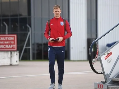 Joe Hart trầm tư trong ngày lên đường đại chiến với Đức
