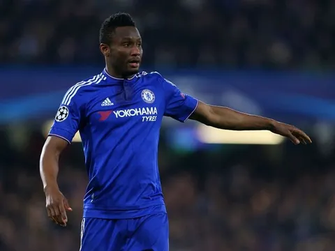 John Obi Mikel mạnh mẽ bất chấp tuổi tác trong màu áo Chelsea